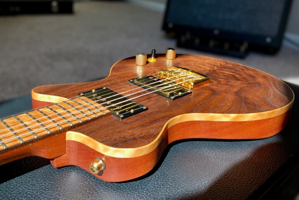 Single Cut, figured Walnut top